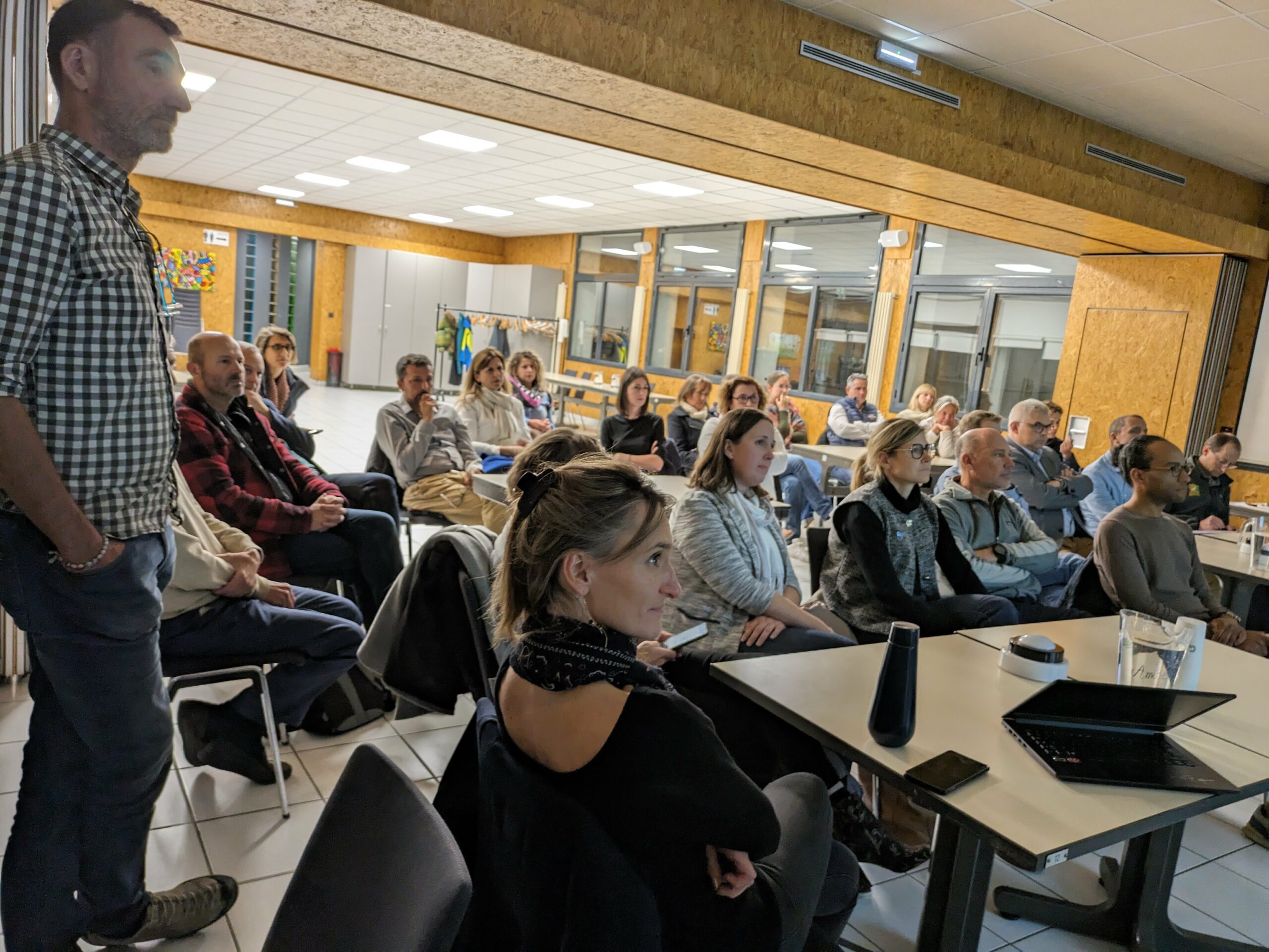 PXL_20241107_175708018